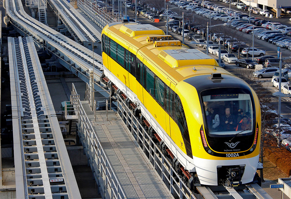 Maglev at Incheon International Airport Maglev at Incheon International Airport