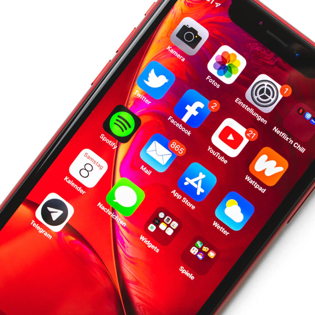 Set Swipe Left on Email to Delete in iPhone or iPad Mail App and Take