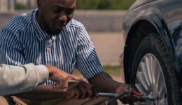 changingtyre_sq changingtyre_sq