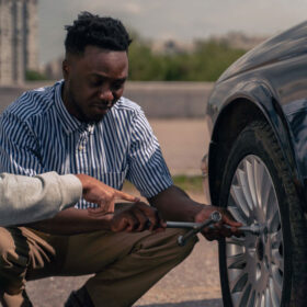 changingtyre_sq changingtyre_sq