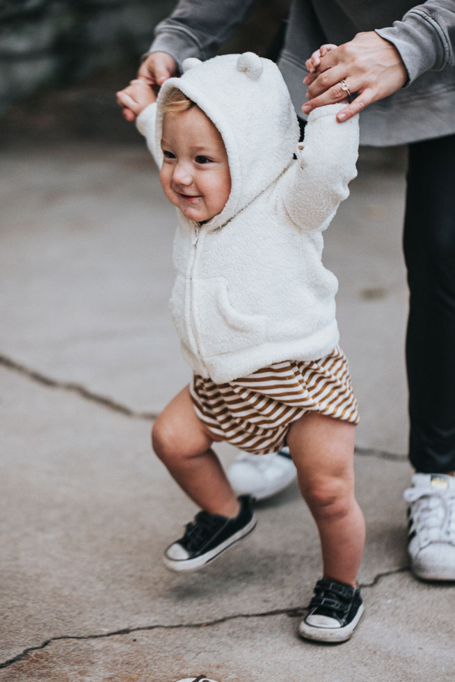 baby's first steps assisted